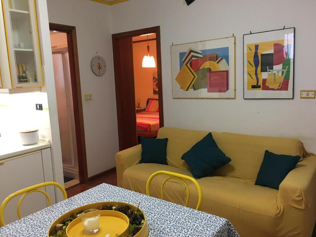 Da Alfio Apartment อาชิเรอาเล ภายนอก รูปภาพ